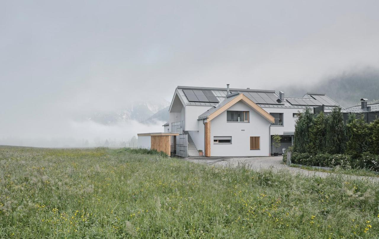 Urban Mountain Chalet With Lake View Maurach  Exterior photo